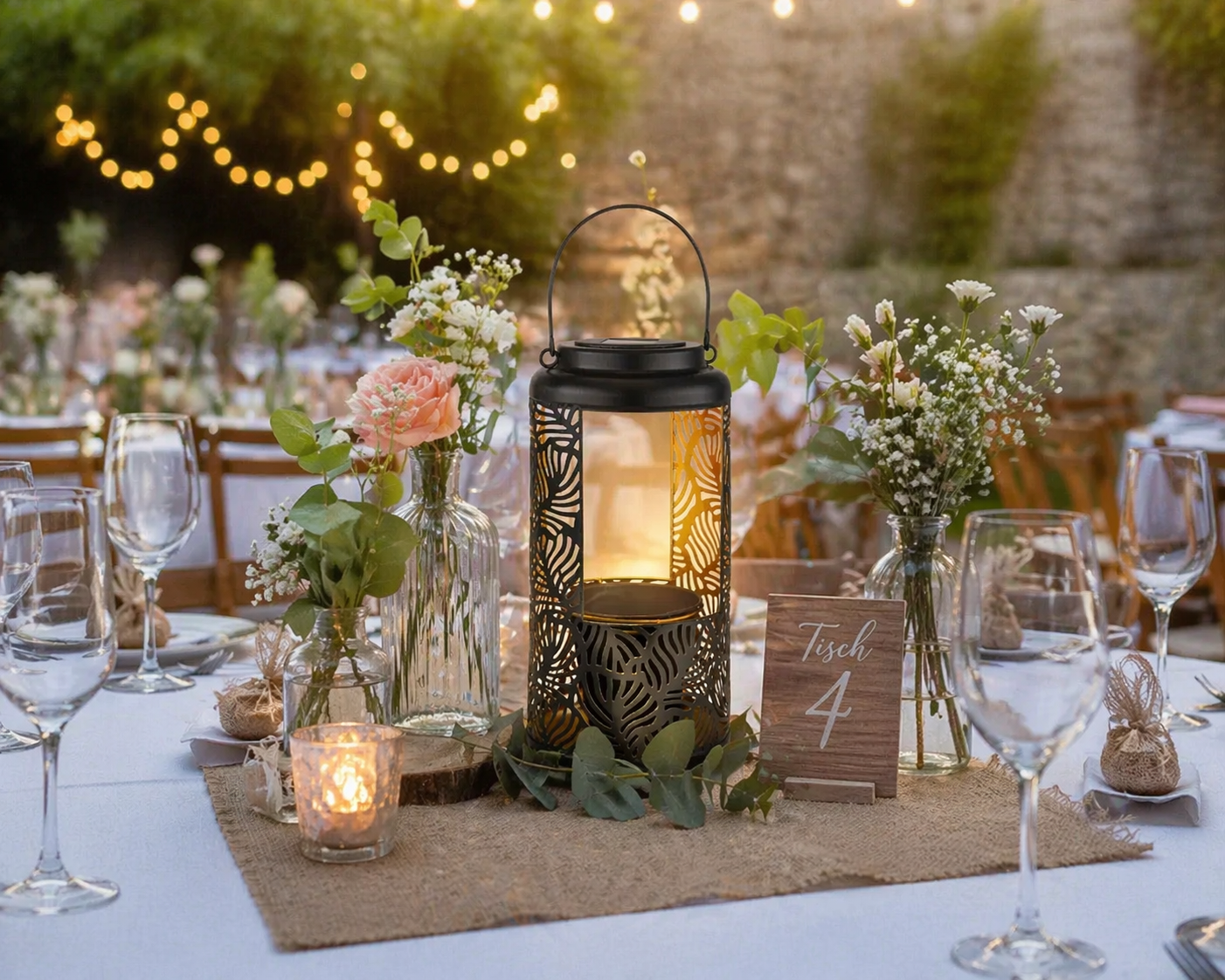 Beleuchtung für Gartenhochzeit