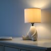 Leuchten Direkt beige Tischleuchte TED mit Hundeskulptur, 3000 Kelvin warmweiß